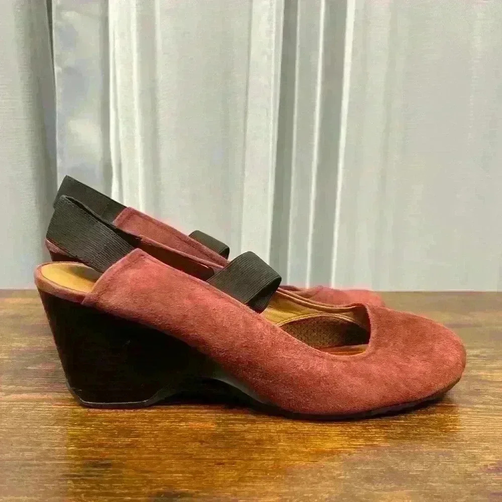 Gentle Souls Ridge It Wedge Slingback Suede Leather Elastic Sandals‎ Women's 9.5
